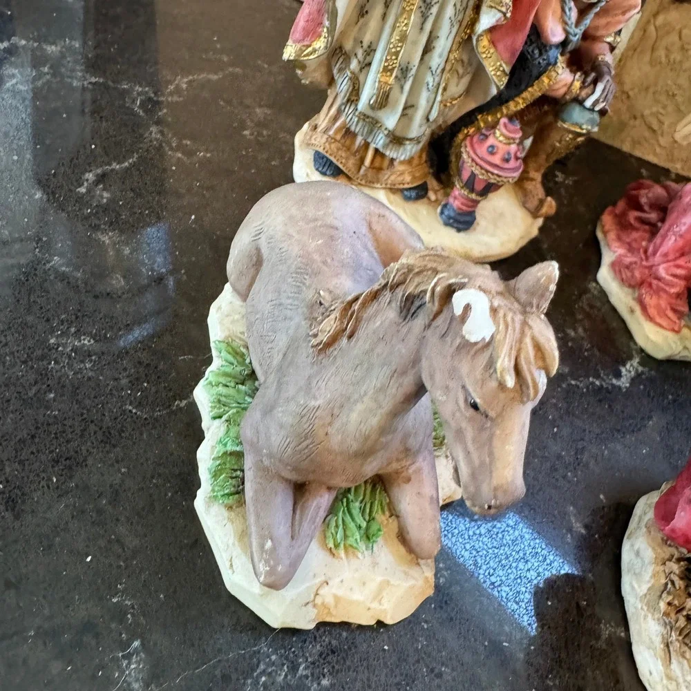 Vintage Holiday Workshop Nativity Set Resin Christmas Manger Scene Figurine READ